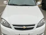 Белый Chevrolet Lacetti, 2 позиция 2024 года, КПП Механика, в Нукус за ~9 832 y.e. id5188354, Фото №1