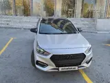Серебристый Hyundai Accent 2019 года, КПП Механика, в Ургенч за ~13 323 y.e. id6723035, Фото №1