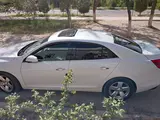 Oq Chevrolet Malibu, 2 pozitsiya 2013 yil, КПП Mexanika, shahar Tuproqqal'a tumani uchun ~10 476 у.е. id5228731