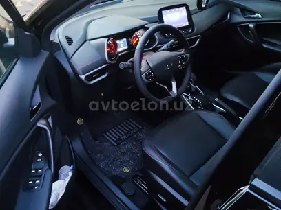 Черный Chevrolet Tracker, 3 позиция 2024 года, КПП Автомат, в Термез за ~20 311 y.e. id5196250