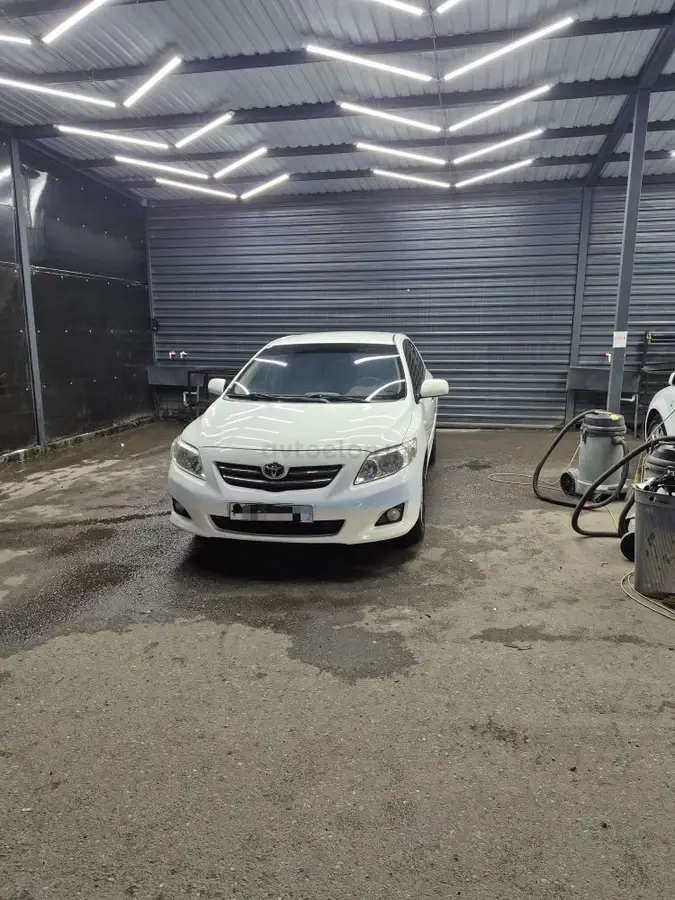 Toyota Corolla — 4