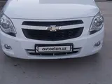 Белый Chevrolet Cobalt, 2 позиция 2014 года, КПП Механика, в Самарканд за 8 500 y.e. id5207439, Фото №1