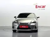 Серебристый Lexus IS 300 2019 года, КПП Автомат, в Ташкент за 31 737 y.e. id6642642, Фото №1