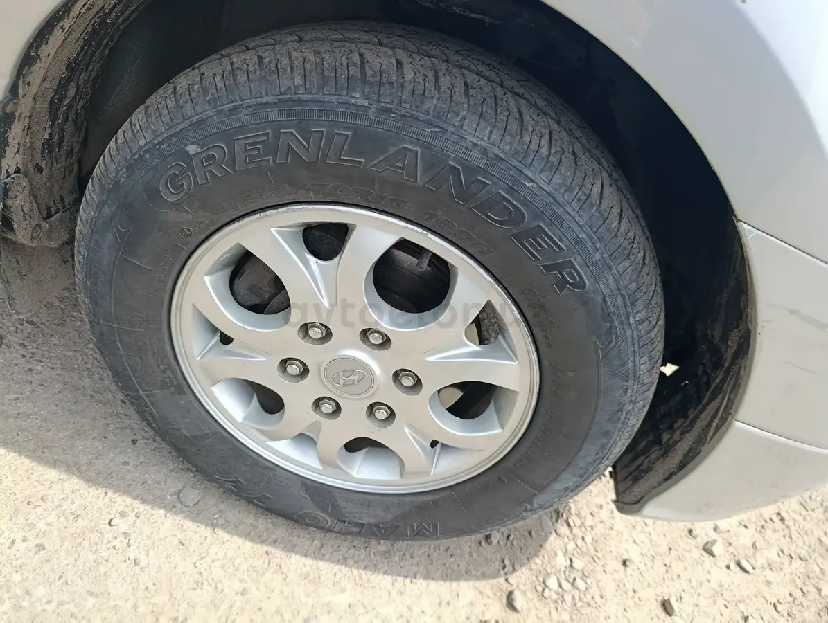 Hyundai Starex 2008 — 3