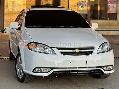 Белый Chevrolet Gentra, 3 позиция 2022 года, КПП Автомат, в Самарканд за 13 700 y.e. id5170875
