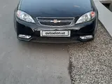 Черный Chevrolet Gentra, 3 позиция 2024 года, КПП Автомат, в Самарканд за 15 300 y.e. id5230052, Фото №1