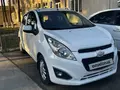 Белый Chevrolet Spark, 4 позиция 2020 года, КПП Автомат, в Учкуприкский район за 8 400 y.e. id6478486