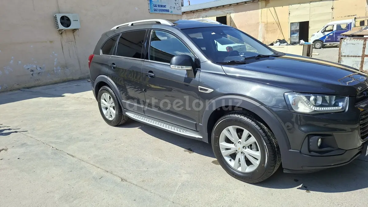 Chevrolet Captiva 2017 — 4