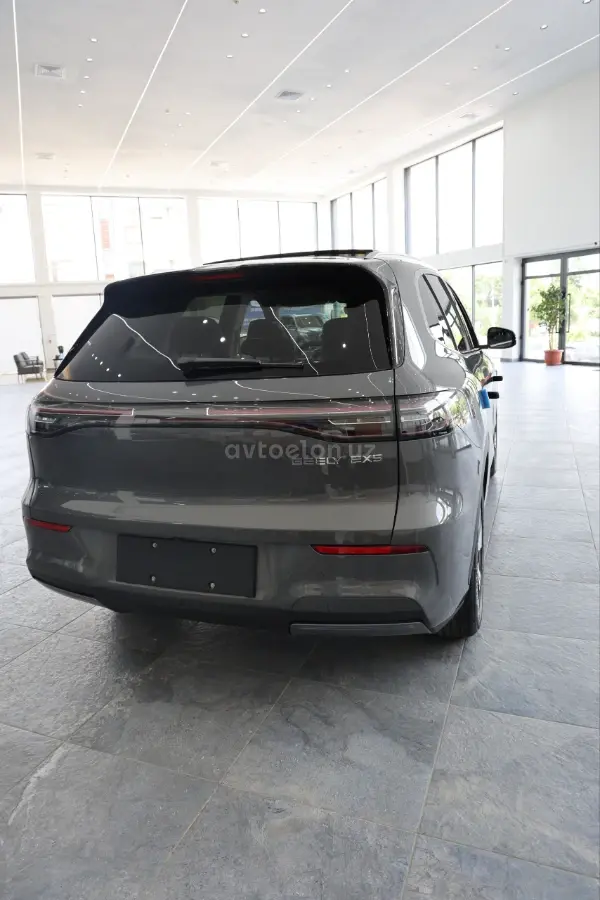 Geely EX5