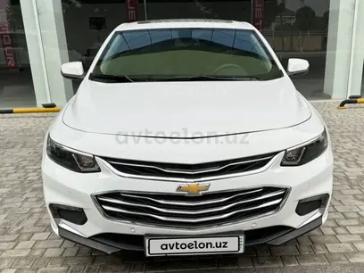 Oq Chevrolet Malibu 2 2018 yil, КПП Avtomat, shahar Farg'ona uchun 21 000 у.е. id4989873