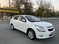 Белый Chevrolet Cobalt, 4 позиция 2021 года, КПП Автомат, в Ташкент за 10 800 y.e. id6755247