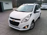 Белый Chevrolet Spark, 4 позиция 2019 года, КПП Автомат, в Карши за 8 400 y.e. id6353726