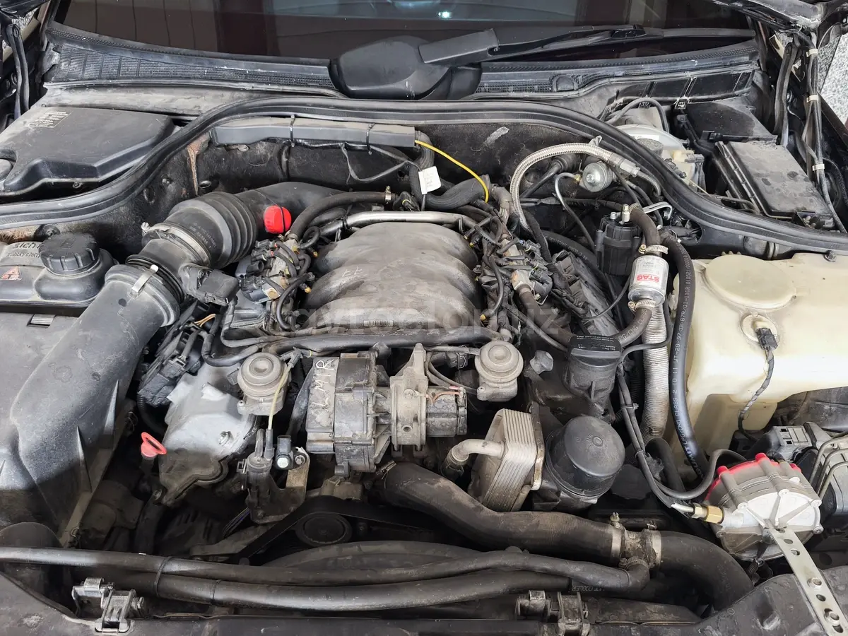 Mercedes-Benz E 320 — 6