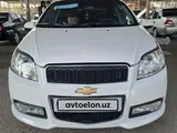 Белый Chevrolet Nexia 3, 4 позиция 2018 года, КПП Автомат, в Наманган за 8 300 y.e. id6750429, Фото №1