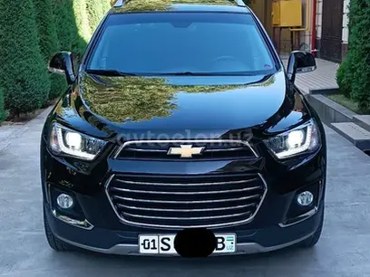 Черный Chevrolet Captiva, 4 позиция 2017 года, КПП Автомат, в Ташкент за 18 699 y.e. id5192729