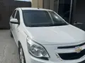 Белый Chevrolet Cobalt, 4 позиция 2021 года, КПП Автомат, в Самарканд за 11 300 y.e. id5176104