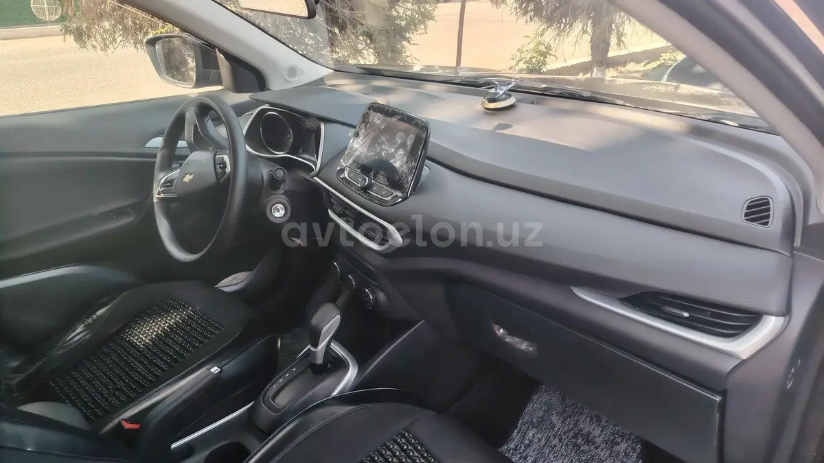 Chevrolet Tracker 2 — 3