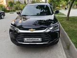 Черный Chevrolet Tracker, 3 позиция 2023 года, КПП Автомат, в Ташкент за 19 500 y.e. id5217067, Фото №1