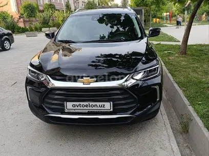 Черный Chevrolet Tracker, 3 позиция 2023 года, КПП Автомат, в Ташкент за 19 500 y.e. id5217067