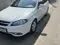 Oq Chevrolet Gentra, 3 pozitsiya 2023 yil, КПП Avtomat, shahar Denov uchun ~14 568 у.е. id6387628