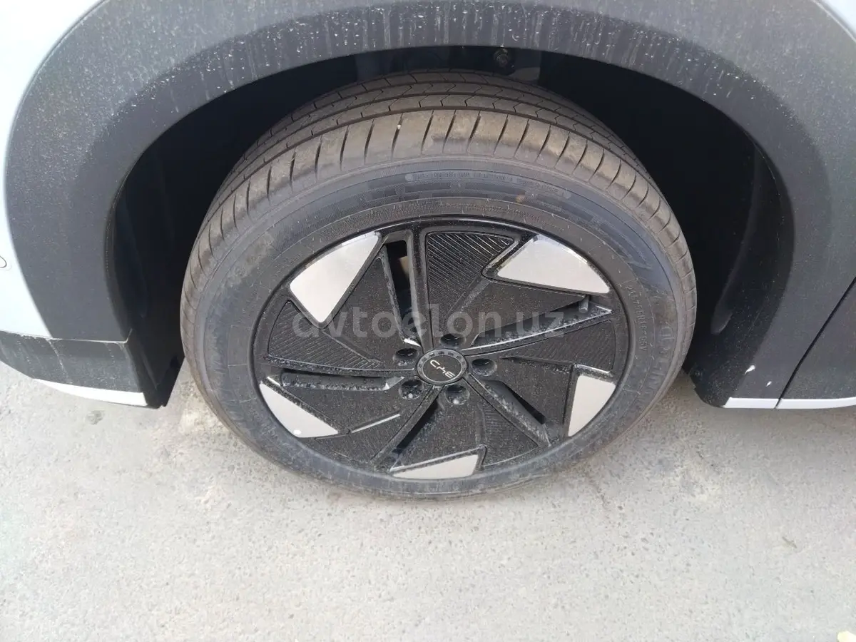 BYD Sealion 05 — 3