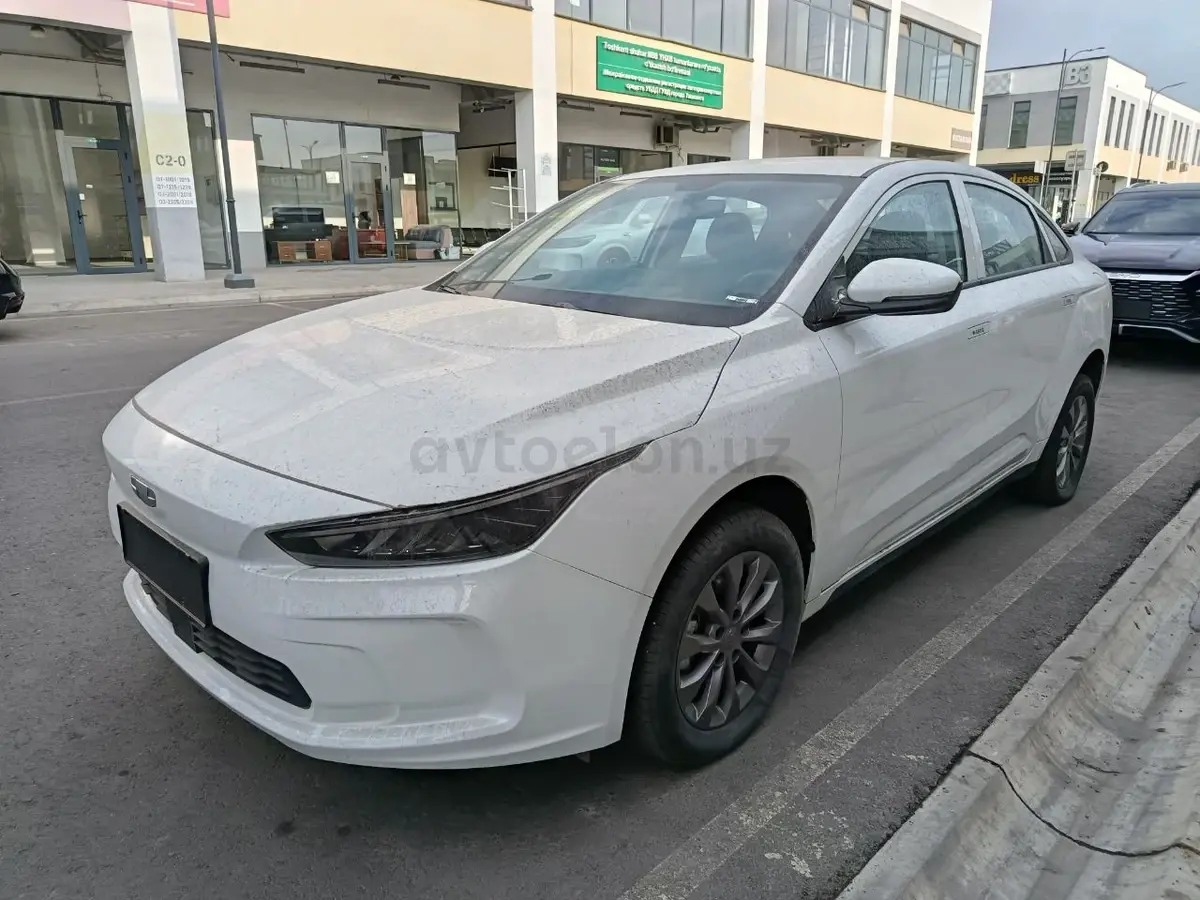 Geely Geometry E — 2