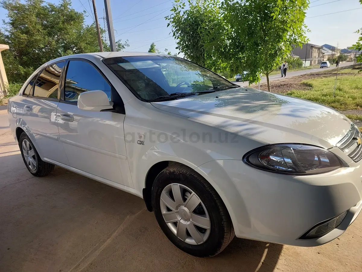 Chevrolet Gentra 2017 — 2
