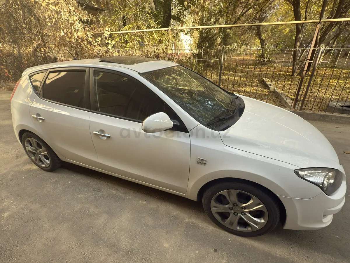 Hyundai i30 2008 — 2