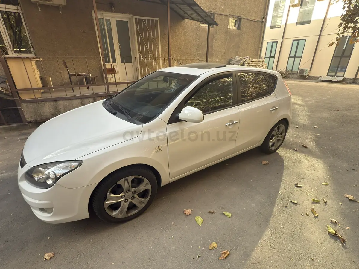 Hyundai i30 2008 — 3