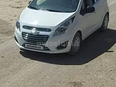 Белый Chevrolet Spark, 2 позиция 2019 года, КПП Механика, в Турткульский район за 9 700 y.e. id3399610