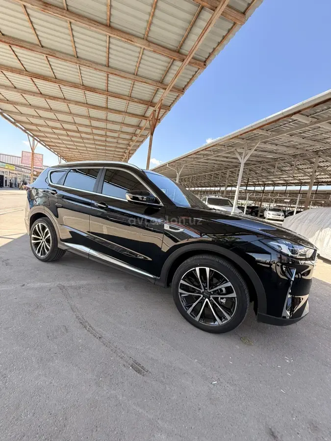 Jetour X70 Plus — 2