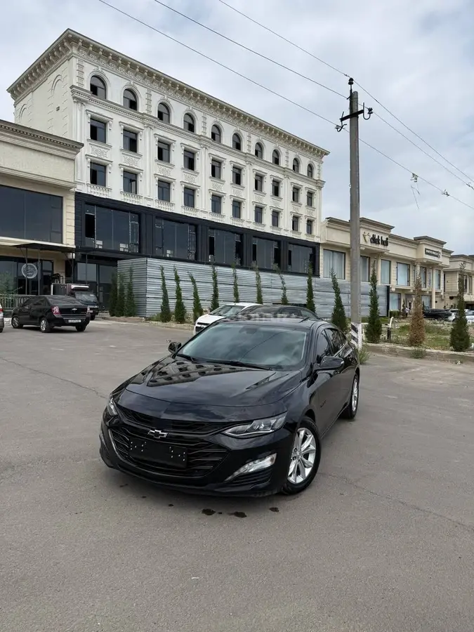Chevrolet Malibu 2 2023 — 2