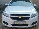 Белый Chevrolet Malibu, 1 позиция 2012 года, КПП Механика, в Бухара за 9 500 y.e. id6729056, Фото №1