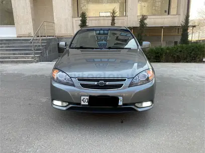 Мокрый асфальт Chevrolet Gentra, 3 позиция 2015 года, КПП Автомат, в Ташкент за 8 000 y.e. id6162734