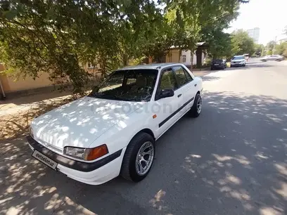 Mazda 323 1993 года, в Ташкент за 7 900 y.e. id6393902