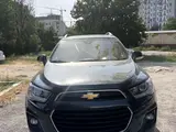 Мокрый асфальт Chevrolet Captiva, 4 позиция 2017 года, КПП Автомат, в Ташкент за 18 000 y.e. id5212295, Фото №1