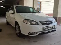 Белый Chevrolet Lacetti, 3 позиция 2023 года, КПП Автомат, в Ташкент за 16 300 y.e. id4948315