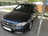 Мокрый асфальт Chevrolet Gentra, 3 позиция 2021 года, КПП Автомат, в Ташкент за 14 500 y.e. id5030867, Фото №1