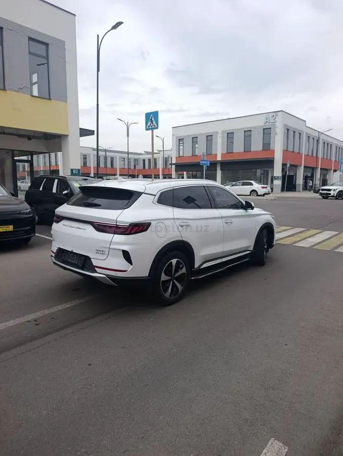 BYD Song Plus DM-i — 3