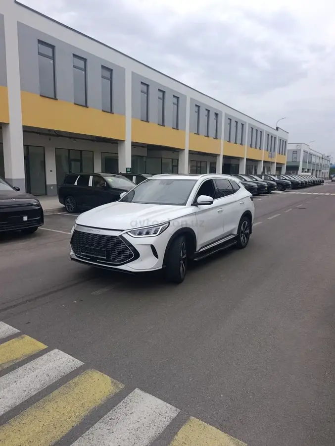 BYD Song Plus DM-i — 4