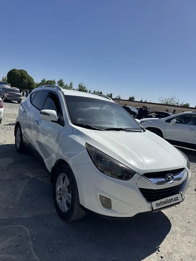 Hyundai Tucson 2010 — 2