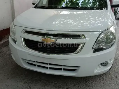 Белый Chevrolet Cobalt, 4 позиция 2023 года, КПП Автомат, в Фергана за 13 400 y.e. id4957752