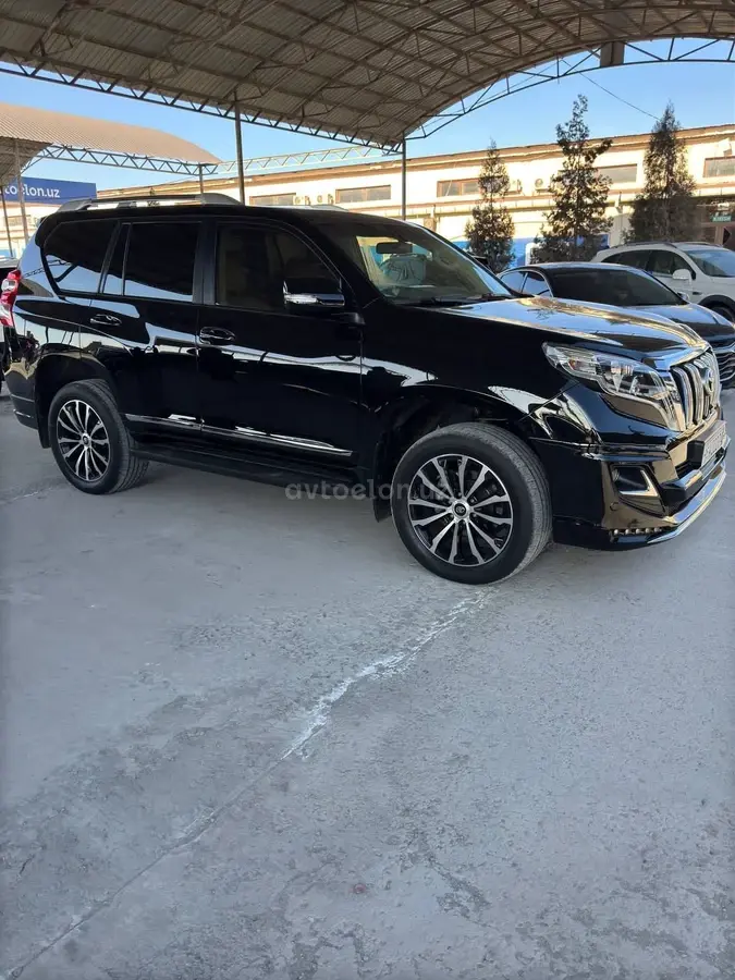 Toyota Land Cruiser Prado — 2