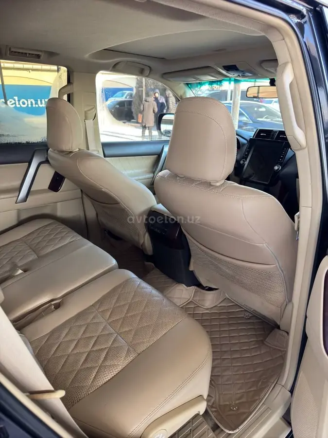Toyota Land Cruiser Prado — 6