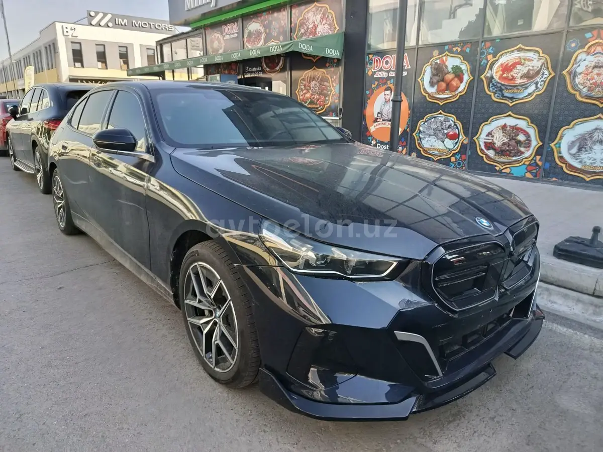 BMW i5 — 2