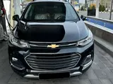 Черный Chevrolet Tracker, 3 позиция 2020 года, КПП Автомат, в Ташкент за 14 500 y.e. id4582713, Фото №1