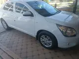Белый Chevrolet Cobalt, 4 позиция 2021 года, КПП Автомат, в Самарканд за 11 000 y.e. id5221762, Фото №1