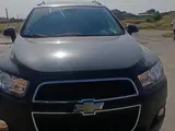 Черный Chevrolet Captiva, 2 позиция 2012 года, КПП Механика, в Карши за 13 596 y.e. id5227212, Фото №1