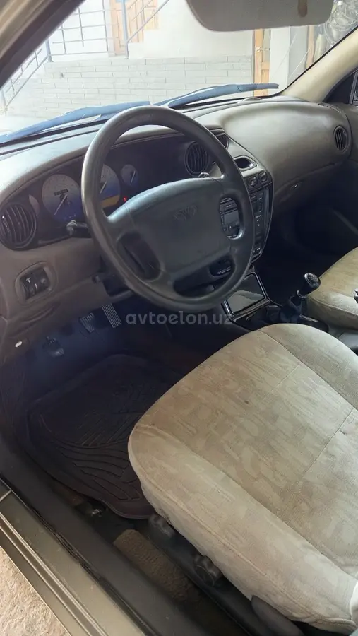 Daewoo Leganza — 4