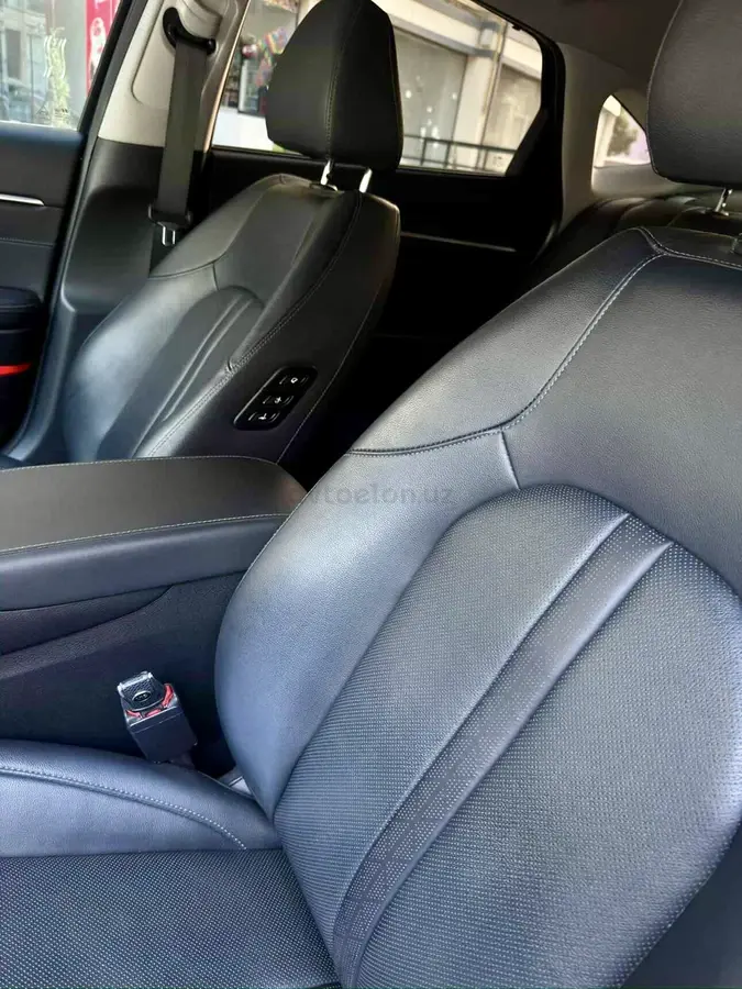 Hyundai Sonata — 3